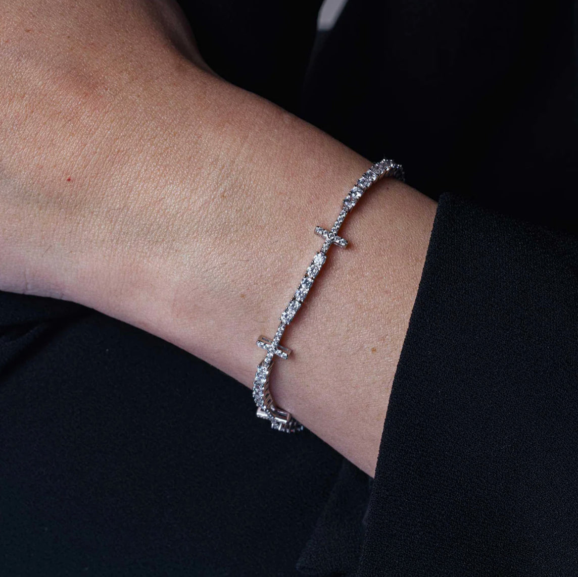 Silver 925 Rhodium Plated 7.6mm Cross Link CZ Tennis Bracelet